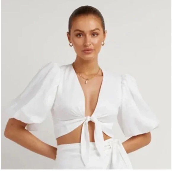 DISSH Puff Sleeve Linen Tie Front Top. Size: 8 - Picture 12 of 12